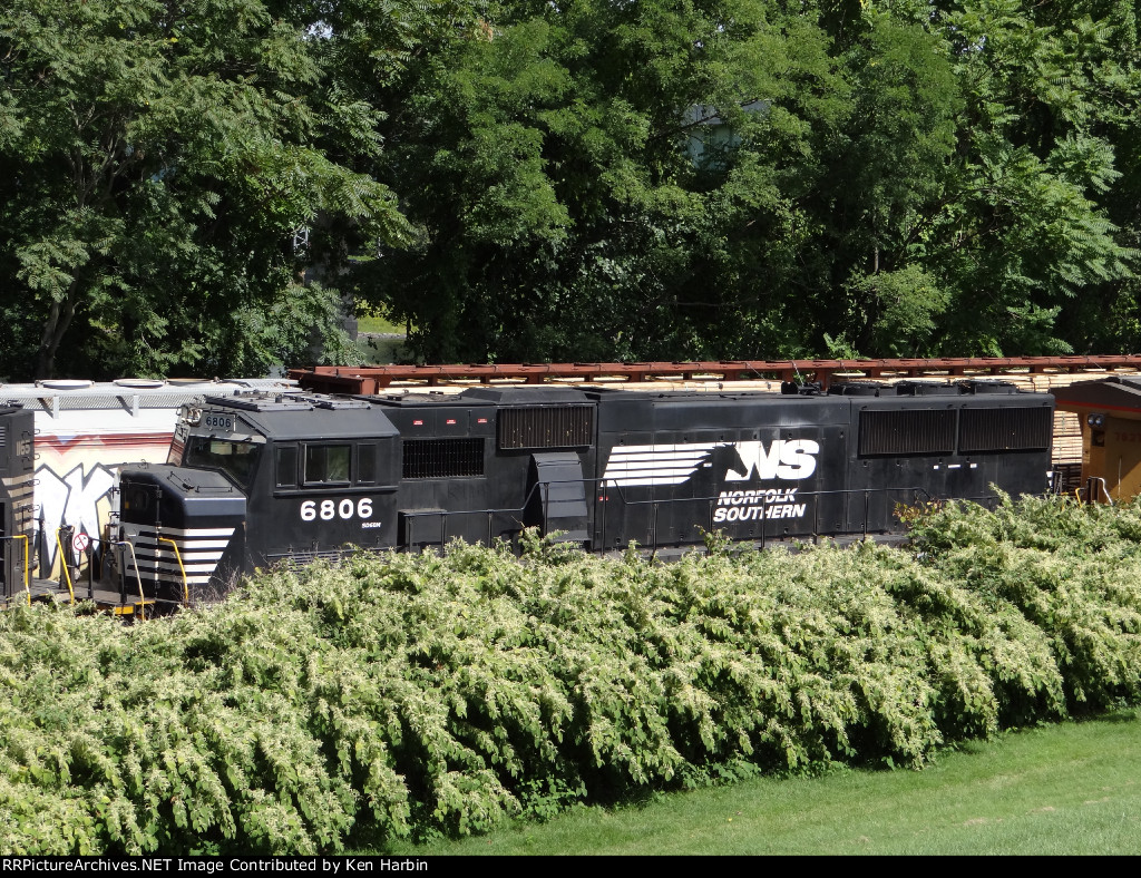 NS 6806